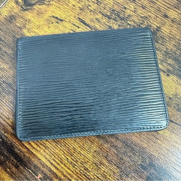 Louis Vuitton Epi Leather Slim Bifold Wallet W/ Certificate of Authenticity - Picture 2 of 13